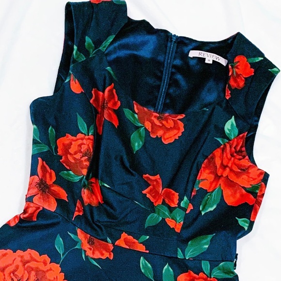 Review Floral Dress (Red Roses) Size 10 - Picture 6 of 8